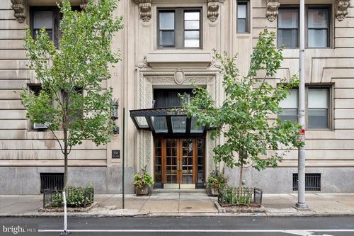 apt-2e-250 S 13th St, PHILADELPHIA, PA, 19107-5616 | Card Image