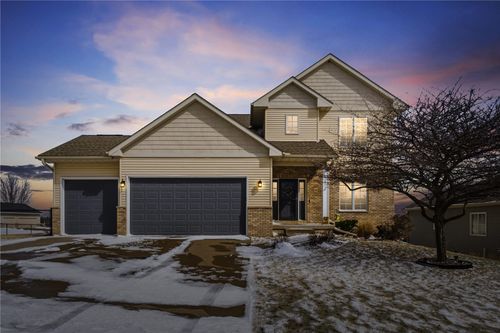 2150 Glen Oaks Dr, Coralville, IA, 52241-3291 | Card Image