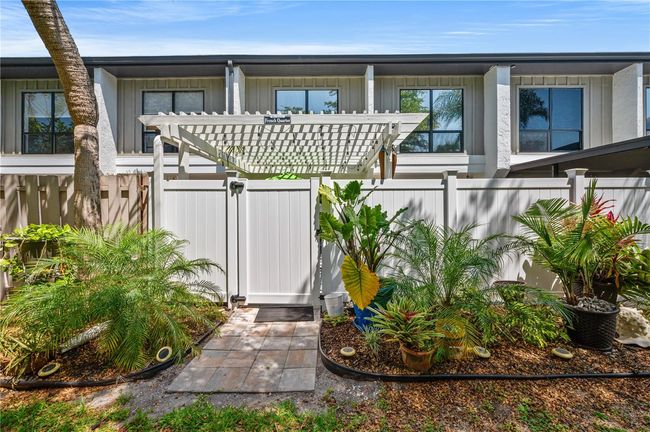 APT-334 - 4001 Beneva Rd, Townhouse with 3 bedrooms, 3 bathrooms and null parking in SARASOTA FL | Image 23