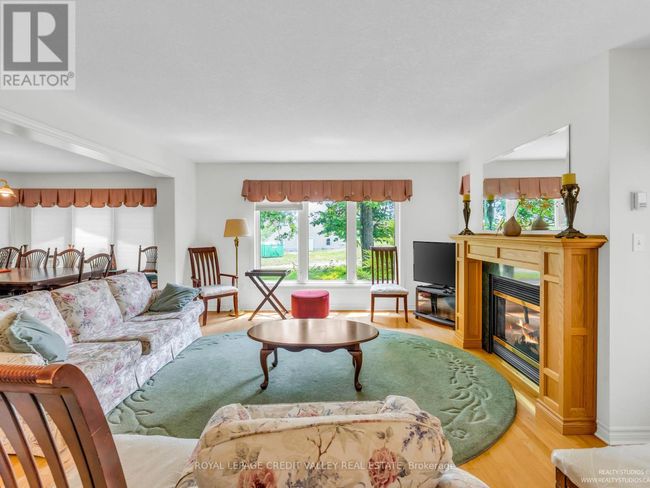 295146 - 8th Line, Home with 3 bedrooms, 3 bathrooms and 20 parking in Amaranth ON | Image 5
