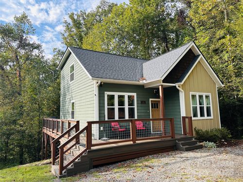 14 Constitution Ct, Asheville, NC, 28805-0008 | Card Image