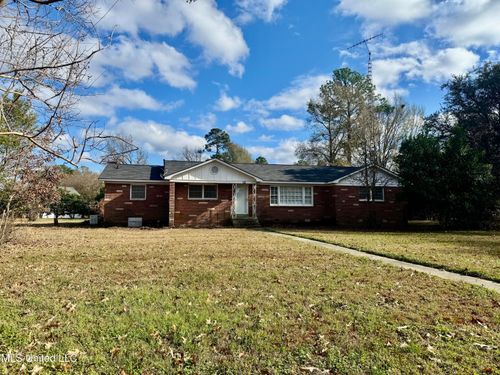 12 Fatherland Rd, Natchez, MS, 39120-4734 | Card Image