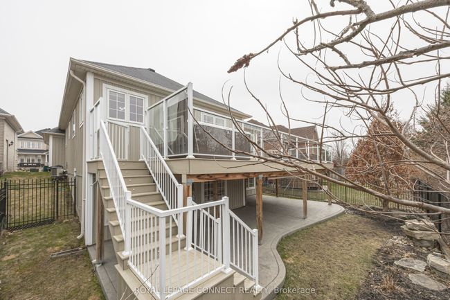 4 Branthaven Crt, House other with 3 bedrooms, 2 bathrooms and 2 parking in Whitby ON | Image 44