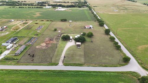 4 Donald Road, Krum, TX, 76249 | Card Image