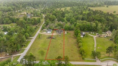 18740 Deer Glen Dr, Conroe, TX, 77302-6308 | Card Image