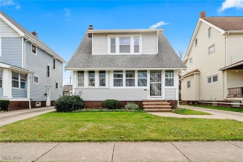 6507 Luelda Ave, Parma, OH, 44129-1952 | Card Image