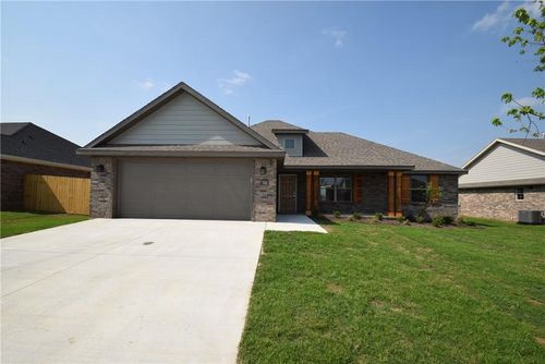 740 Hickory Meadows Ave, Tontitown, AR, 72762-2226 | Card Image