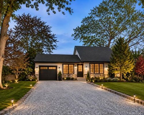 a-27 W Tiana Rd, Hampton Bays, NY, 11946-3668 | Card Image