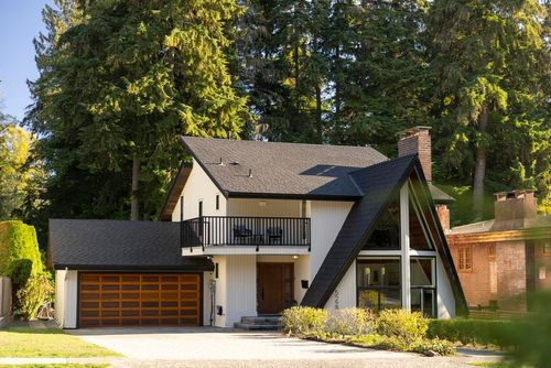 5274 Cliffridge Ave, North Vancouver, BC, V7R3V4 | Card Image