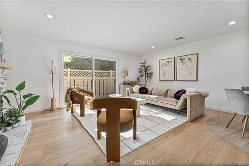 25-4365 Mclaughlin, Los Angeles, CA, 90066 | Card Image