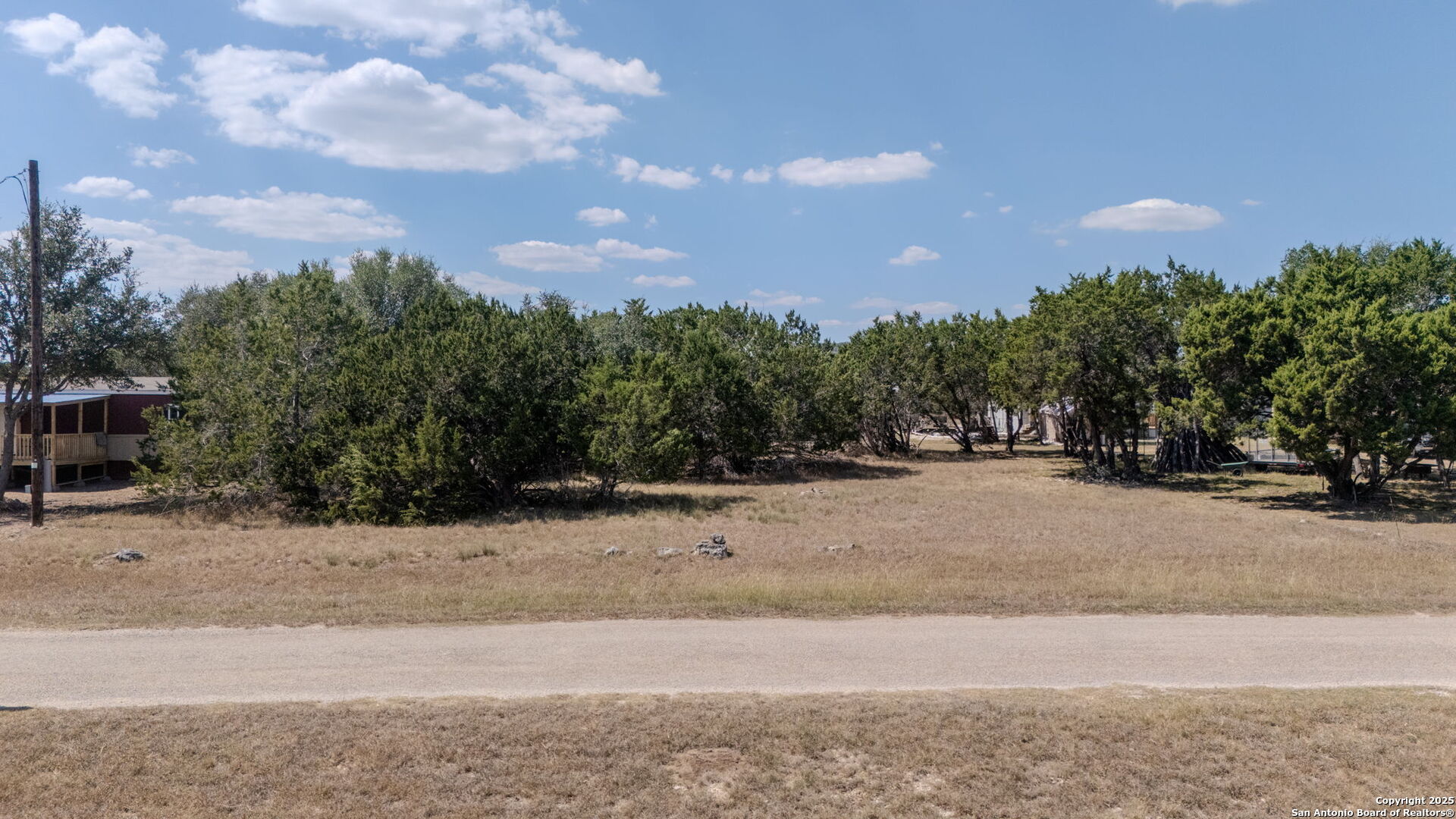 Land in Bandera 3