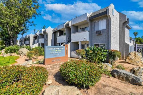12425 Oak Knoll Road, Poway, CA, 92064 | Card Image