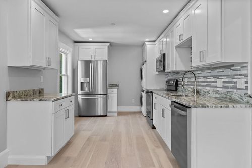 2-22 Berkley Rd, Hull, MA, 02045-3130 | Card Image