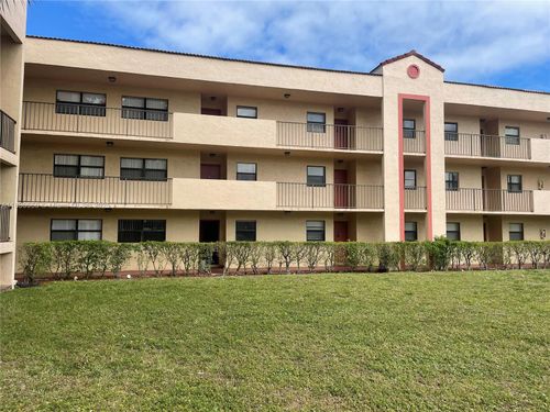 315-3399 Foxcroft Rd, Miramar, FL, 33025-4114 | Card Image