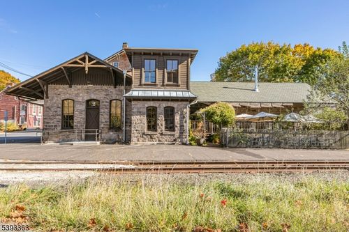 2 Bridge St, Milford, NJ, 08848-1222 | Card Image