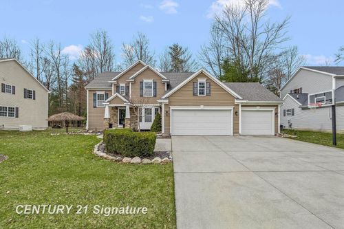 3911 Aspen Way, Midland, MI, 48642-7427 | Card Image