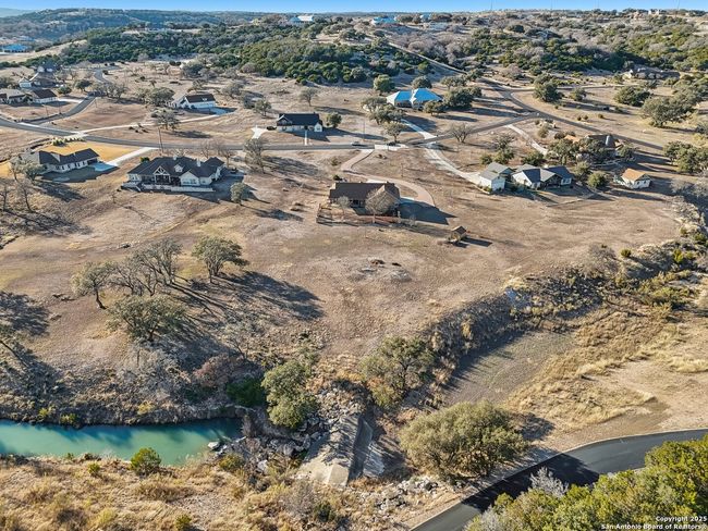 221 Cypress Estates Pkwy, House other with 3 bedrooms, 2 bathrooms and null parking in Ingram TX | Image 36