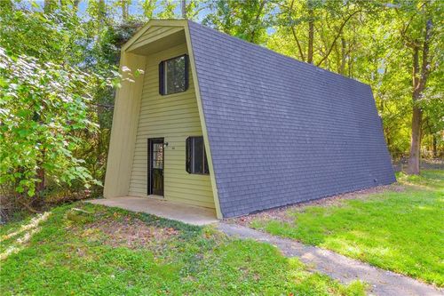 145 Rustwood Dr, Athens, GA, 30606-1143 | Card Image