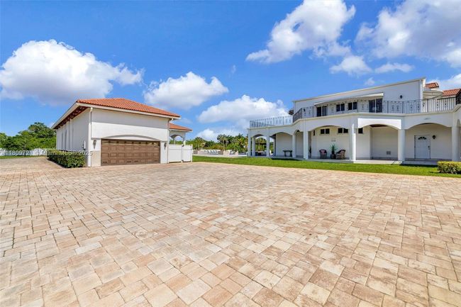 4610 Sw 178 Th Ave, House other with 8 bedrooms, 8 bathrooms and null parking in Southwest Ranches FL | Image 65
