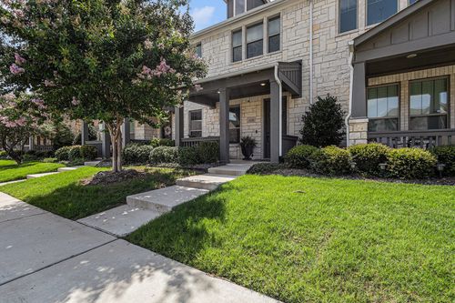 6541 Iron Horse Blvd, North Richland Hills, TX, 76180-6025 | Card Image