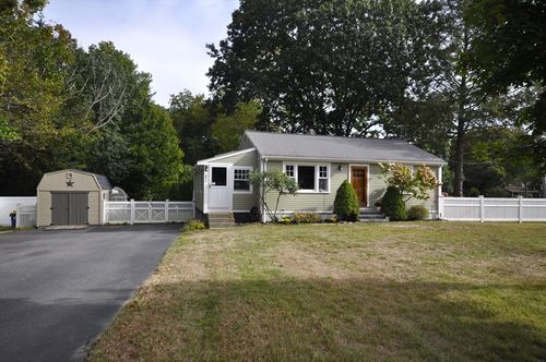 451 West St, East Bridgewater, MA, 02333-1815 | Card Image
