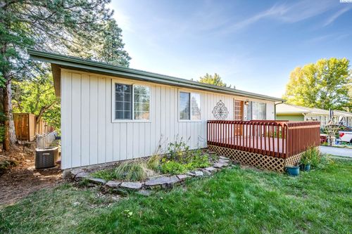 1805 Nw Kenny Dr, Pullman, WA, 99163-3513 | Card Image