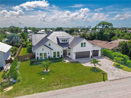 818 93rd Ave N, NAPLES, FL, 34108-2443 | Card Image