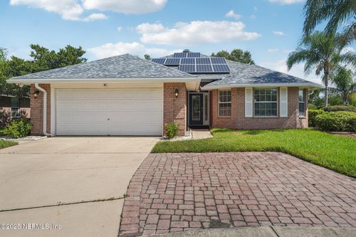 6451 Pemberley Ln, Jacksonville, FL, 32244-8142 | Card Image