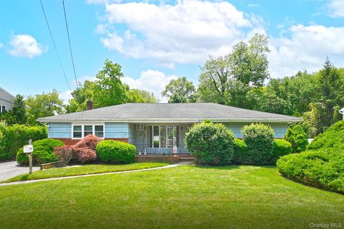 456 Old Farmingdale Rd, West Babylon, NY, 11704-6424 | Card Image