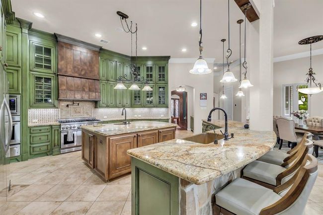 27919 Hansons Ct, House other with 5 bedrooms, 5 bathrooms and 3 parking in Spring TX | Image 13