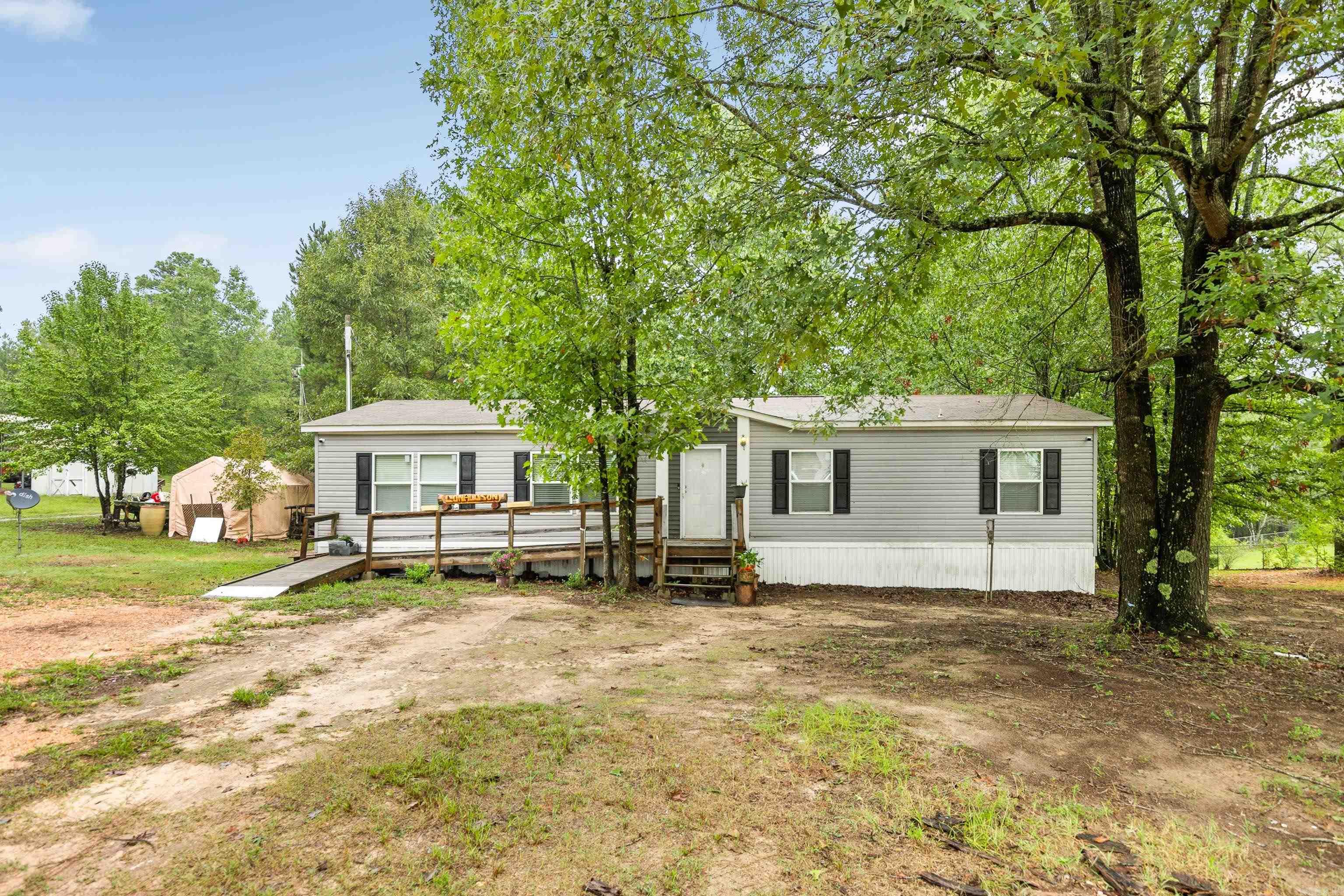 Chambers Rd, Bauxite, AR 72011