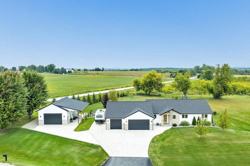 W6084 Autumn Mist Trail, CENTER, WI, 54913 | Card Image