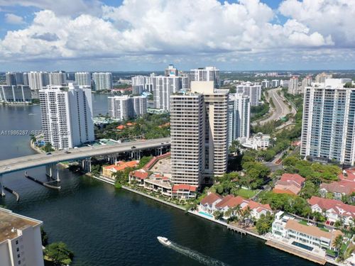 apt-2e-19355 Turnberry Way, Aventura, FL, 33180-2532 | Card Image