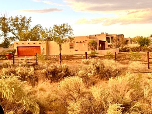 537 Dandelion Ln, Corrales, NM, 87048-7821 | Card Image