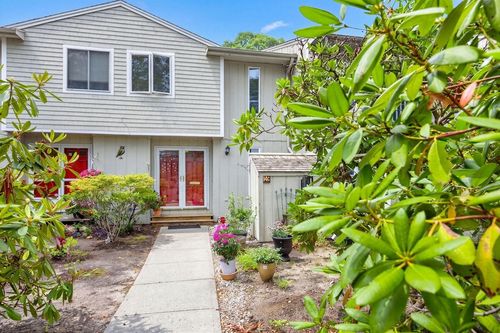 14c-300 Buck Island Rd, West Yarmouth, MA, 02673-2535 | Card Image