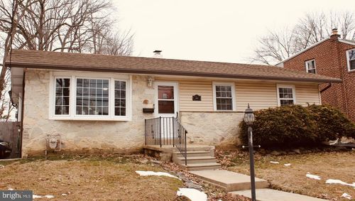 665 Schoolside Ln, SWARTHMORE, PA, 19081-2521 | Card Image