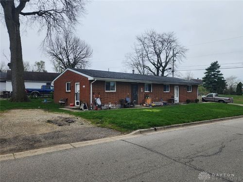 1853 Montgomery Ave, Fairborn, OH, 45324-3174 | Card Image