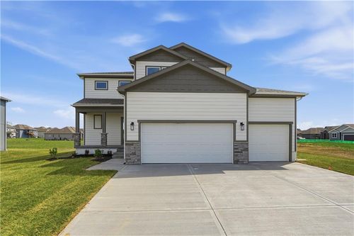 4716 Sw 6th St, Blue Springs, MO, 64014 | Card Image