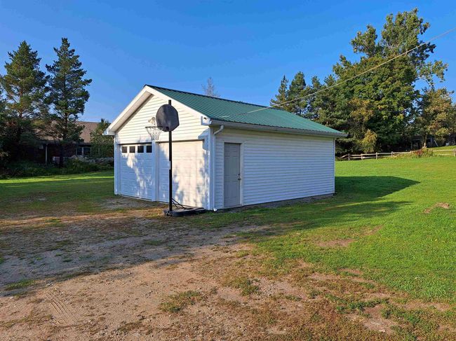 33 Vance Hill Rd, House other with 3 bedrooms, 2 bathrooms and null parking in Newport Ctr VT | Image 6