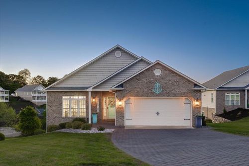 225 Lands End Cir, Union Hall, VA, 24176-4080 | Card Image