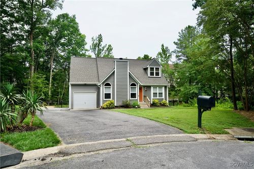 2002 Deer Meadow Ct, Midlothian, VA, 23112-4138 | Card Image