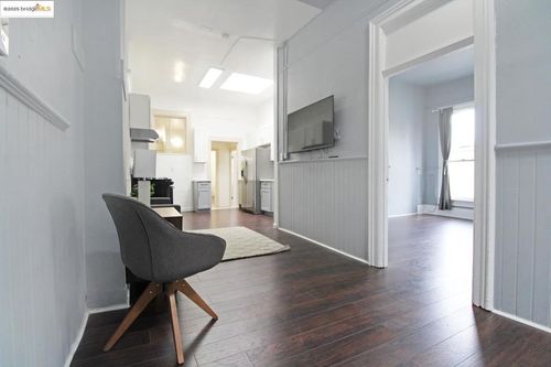 1502 8th St, Oakland, CA, 94607 | Card Image