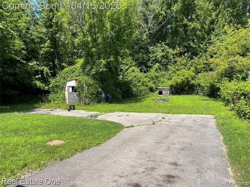 35750 Beverly Rd, Romulus, MI, 48174-1723 | Card Image