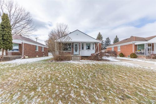 6640 Gahona Ave, Allen Park, MI, 48101-2581 | Card Image