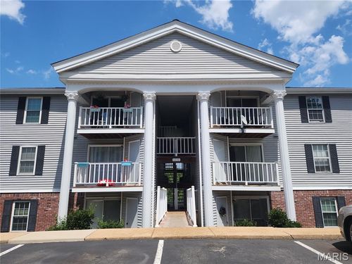 apt-c-1239 Creve Coeur Crossing Ln, Chesterfield, MO, 63017-9740 | Card Image