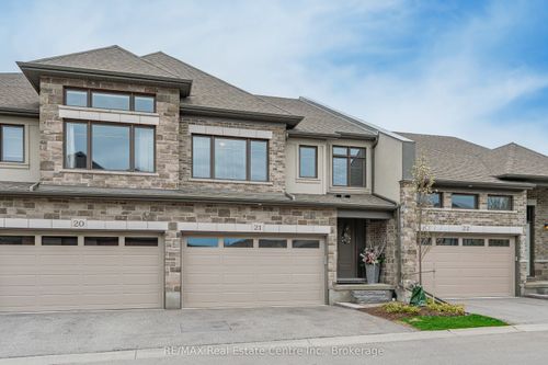 21-271 Grey Silo Rd, Waterloo, ON, N2K0E9 | Card Image