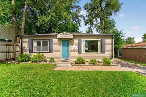 6618 B St, Omaha, NE, 68106-4216 | Card Image