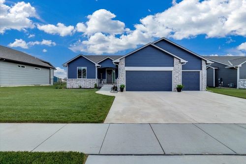 10913 W Cedar Lane, Maize, KS, 67101 | Card Image