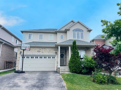 426 Robert Ferrie Dr, Kitchener, ON, N2P2Y3 | Card Image