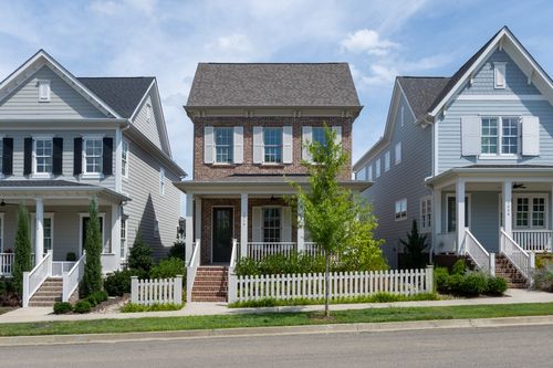 1014 Conar St, Franklin, TN, 37064-4333 | Card Image